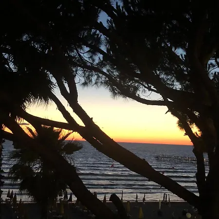 Mali I Robit Beachfront * גולם