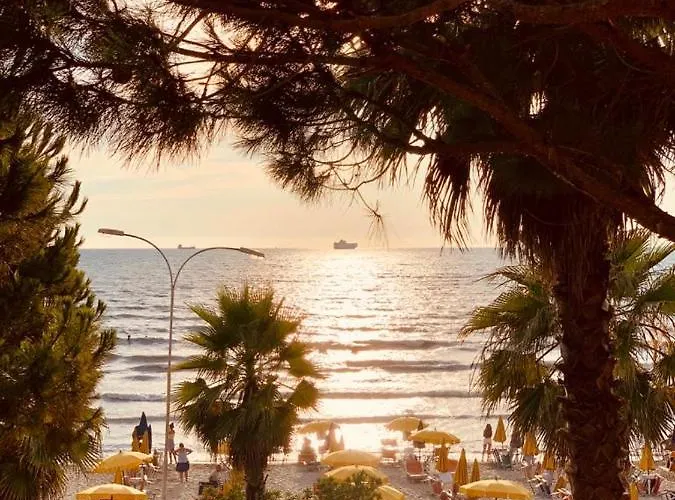 Apartment Mali I Robit Beachfront *