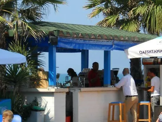 Mali I Robit Beachfront Apartment